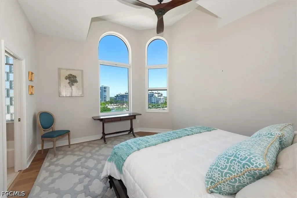 425 Dockside Drive Naples FL 34110