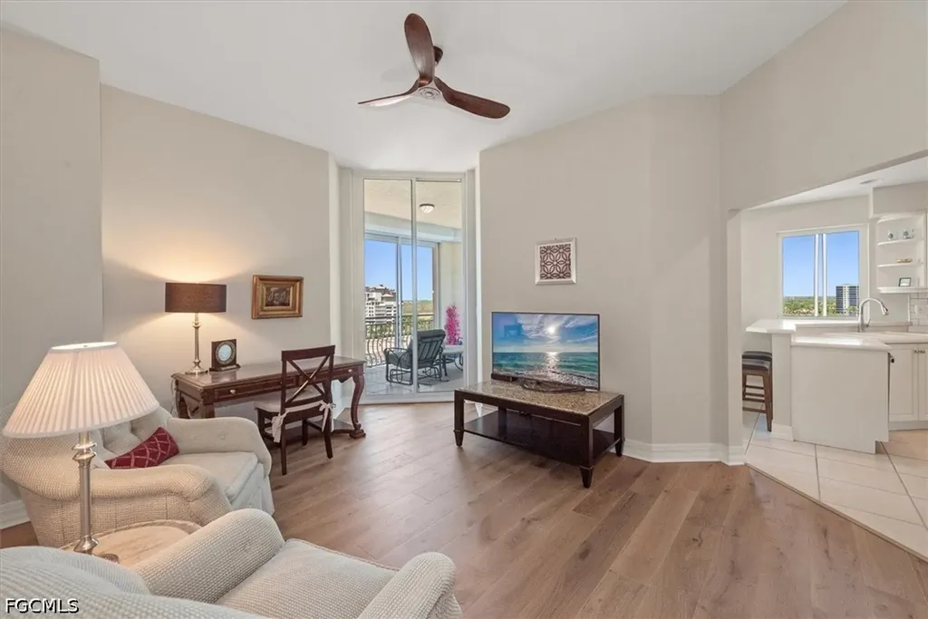 425 Dockside Drive Naples FL 34110