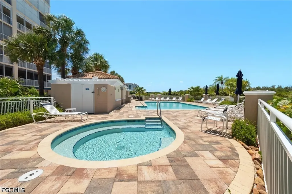 425 Dockside Drive Naples FL 34110