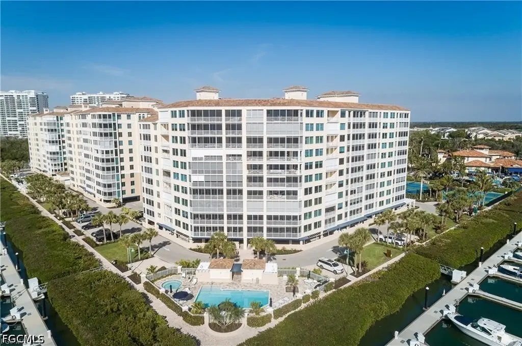 425 Dockside Drive Naples FL 34110
