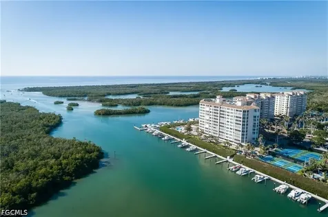 425 Dockside Drive Naples FL 34110