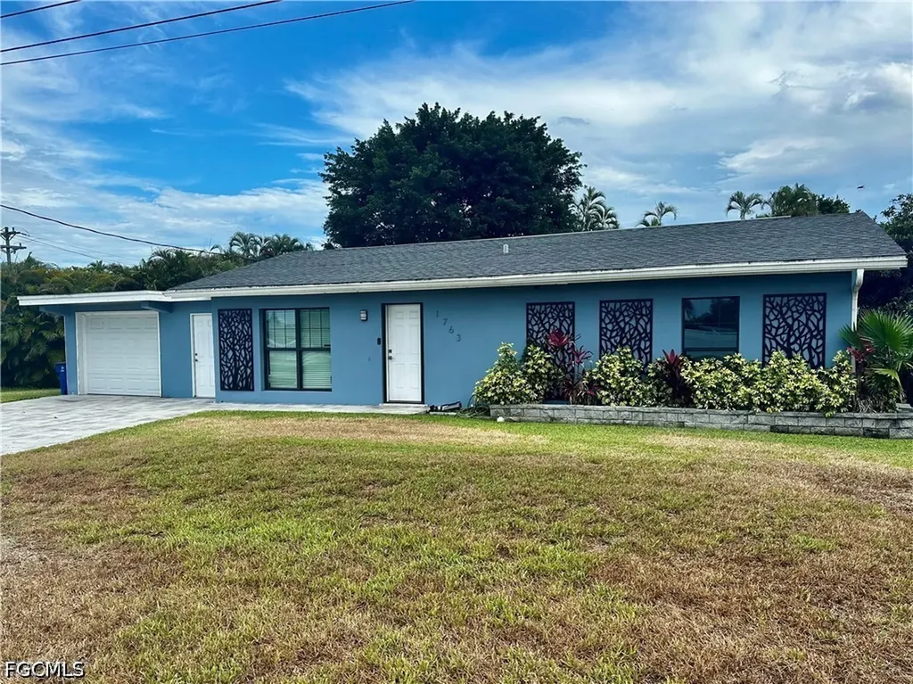 1763 Inlet Drive North Fort Myers FL 33903