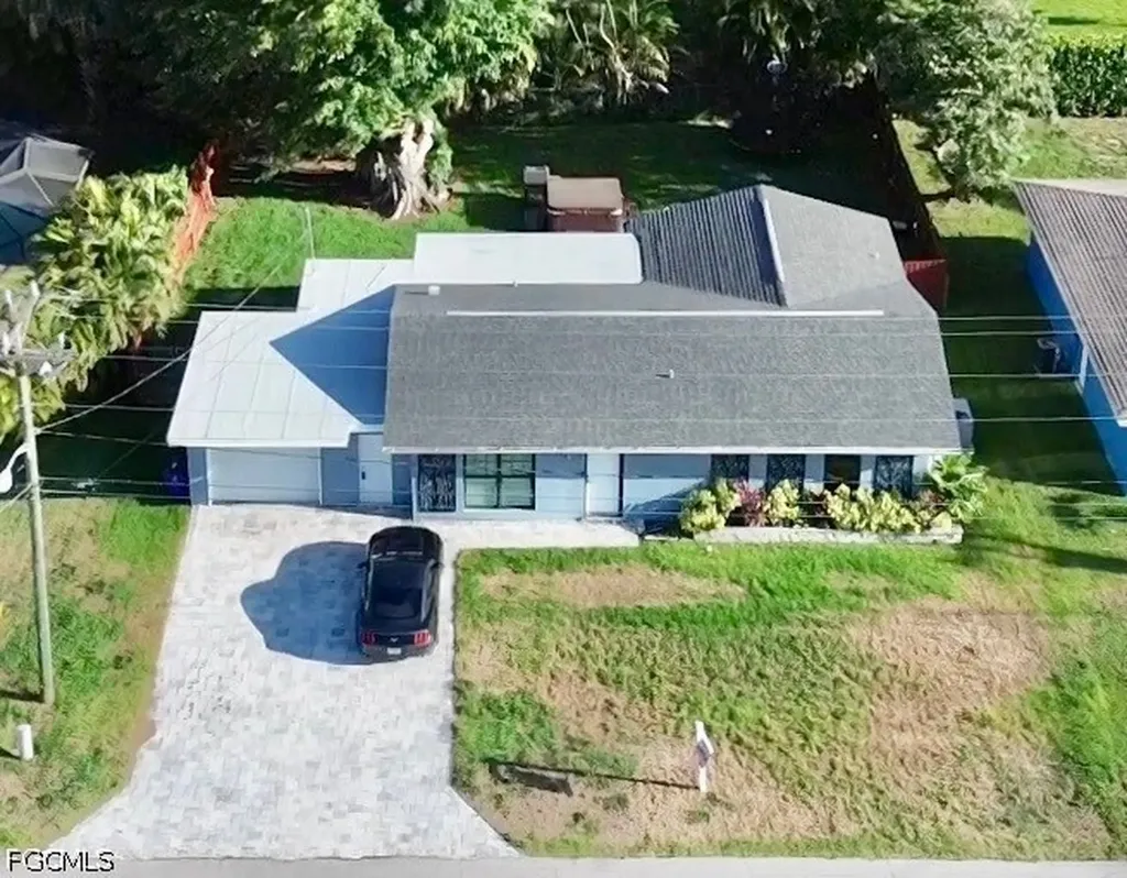 1763 Inlet Drive North Fort Myers FL 33903