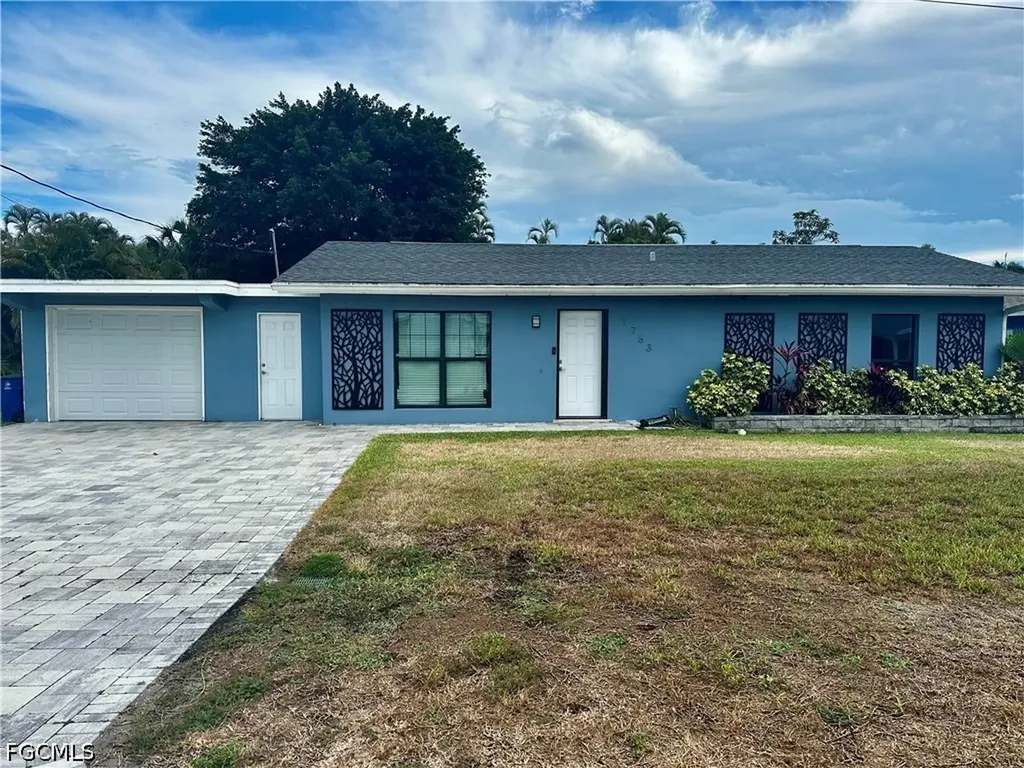1763 Inlet Drive North Fort Myers FL 33903