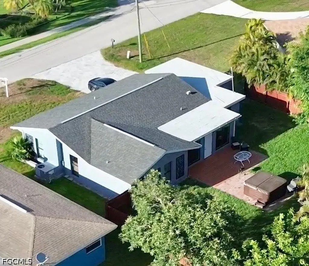 1763 Inlet Drive North Fort Myers FL 33903