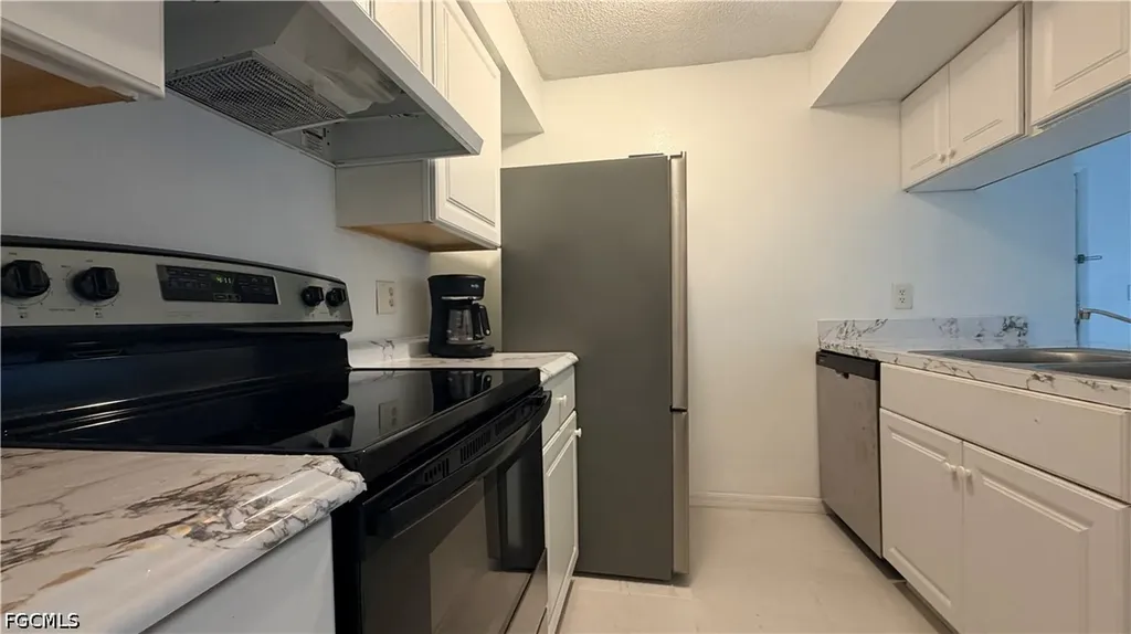3407 Winkler Avenue Fort Myers FL 33916