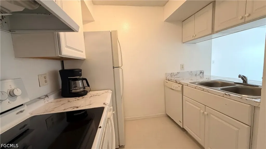 3407 Winkler Avenue Fort Myers FL 33916