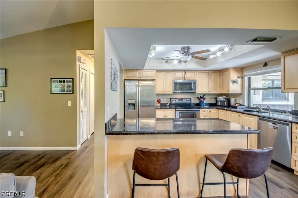 3723 SE 2nd Place Cape Coral FL 33904