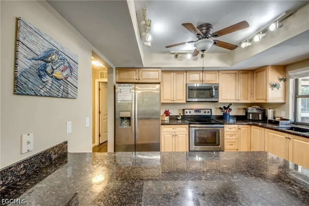 3723 SE 2nd Place Cape Coral FL 33904