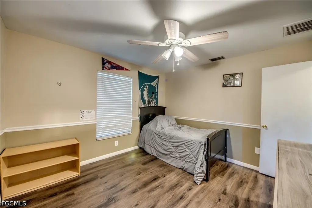 3723 SE 2nd Place Cape Coral FL 33904