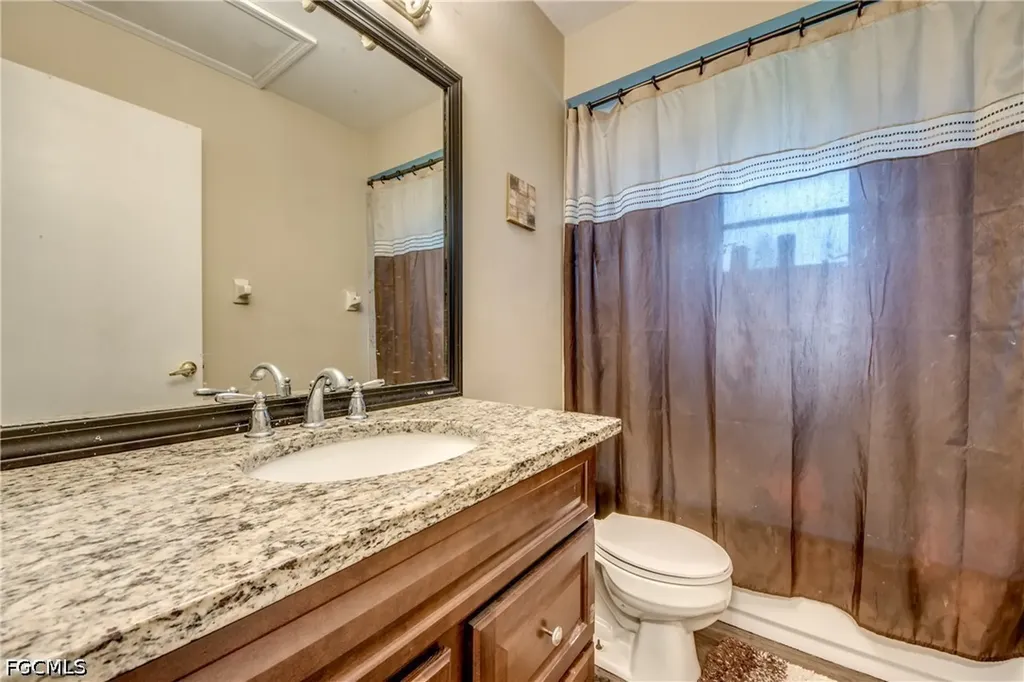 3723 SE 2nd Place Cape Coral FL 33904