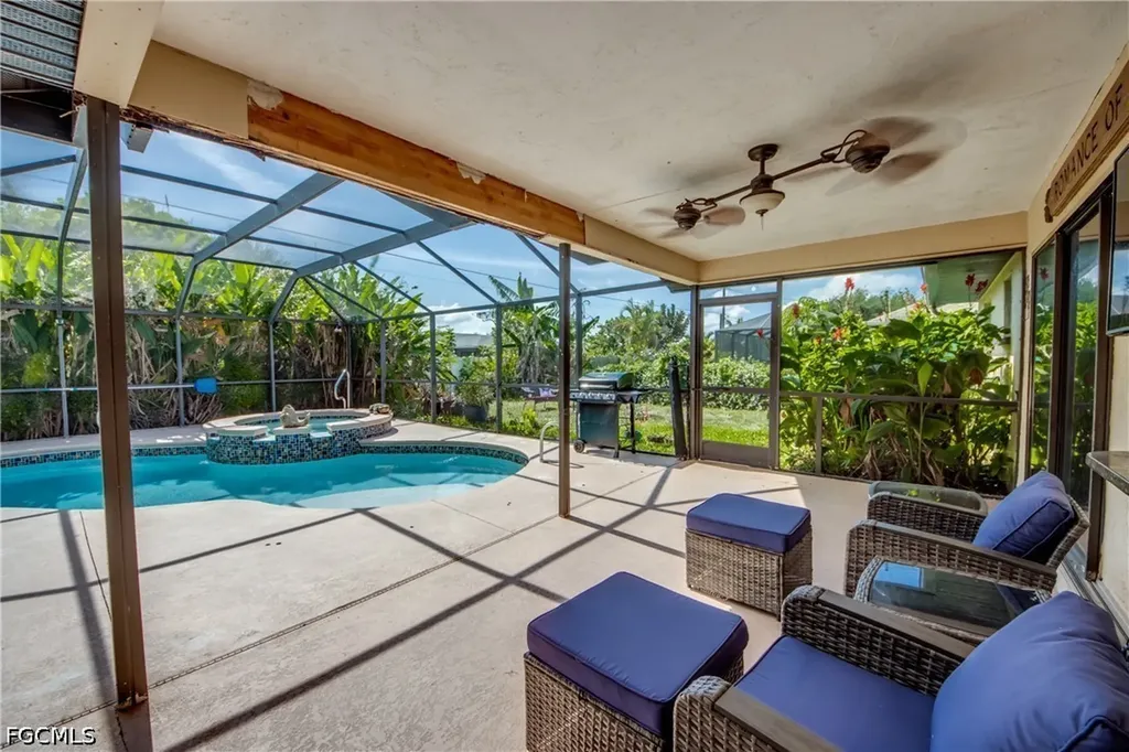 3723 SE 2nd Place Cape Coral FL 33904