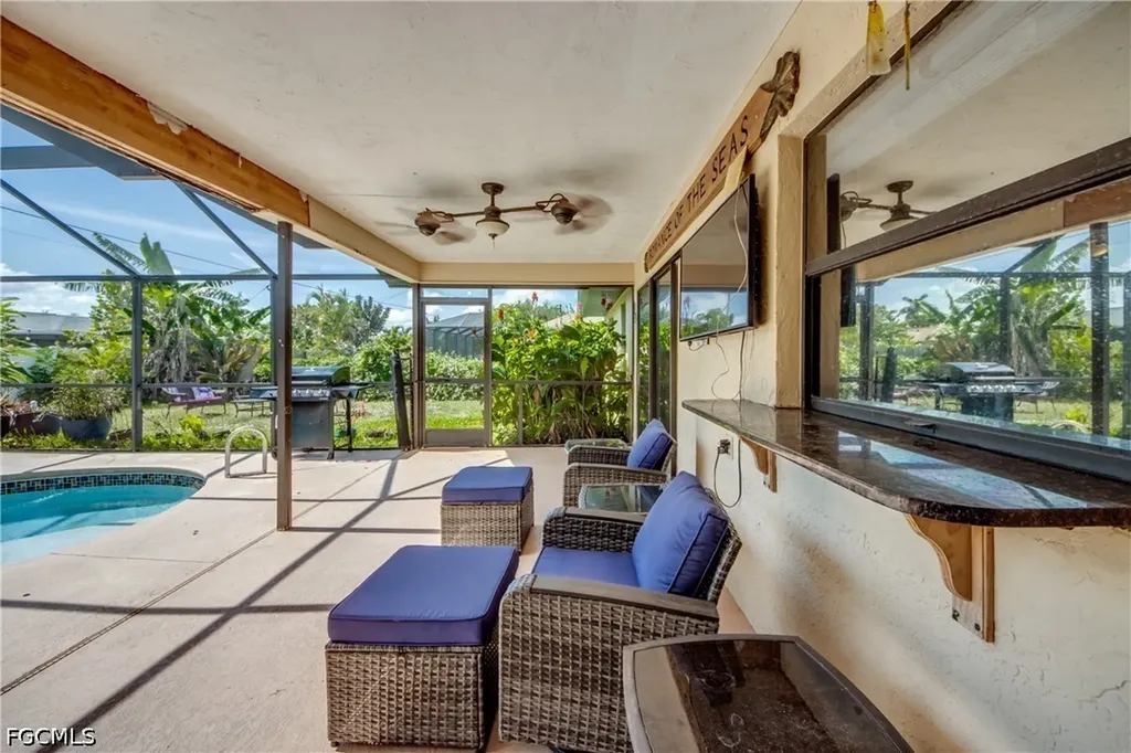 3723 SE 2nd Place Cape Coral FL 33904