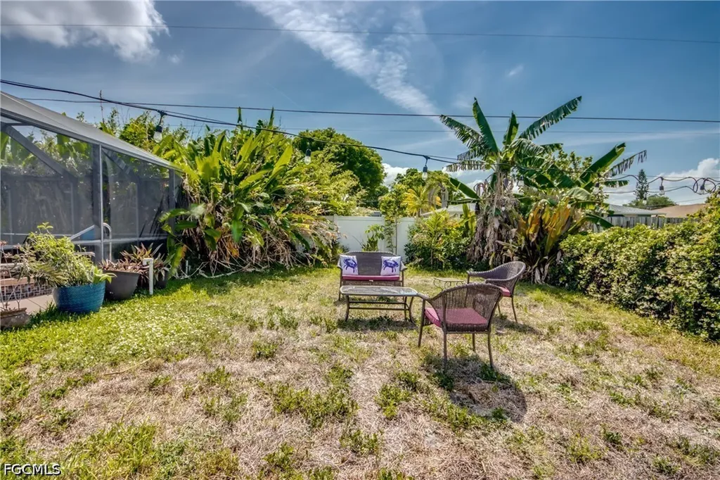 3723 SE 2nd Place Cape Coral FL 33904