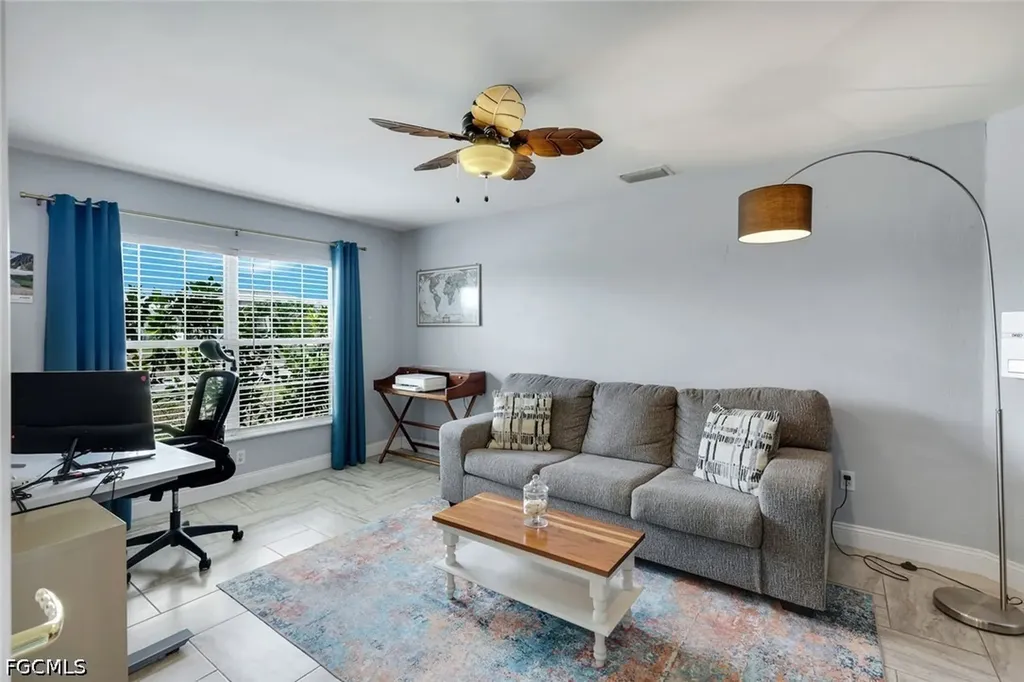 1402 NE 19th Terrace Cape Coral FL 33909