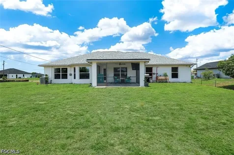 1402 NE 19th Terrace Cape Coral FL 33909