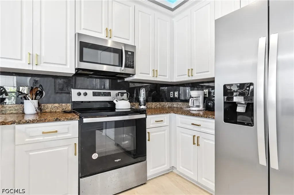 3101 SW 26th Place Cape Coral FL 33914