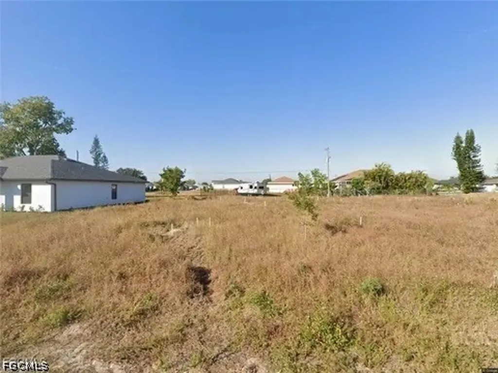 710 NW 3rd Place Cape Coral FL 33993