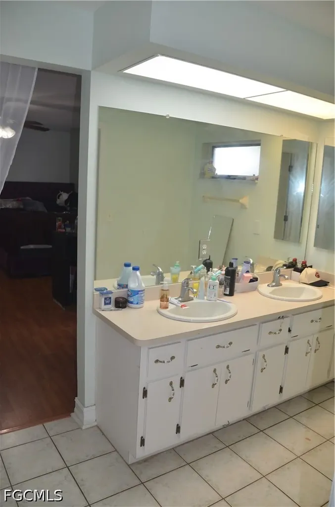 5005 28th Street SW Lehigh Acres FL 33973