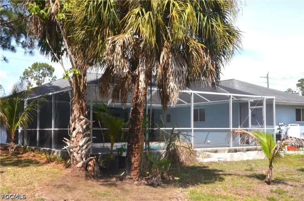 5005 28th Street SW Lehigh Acres FL 33973