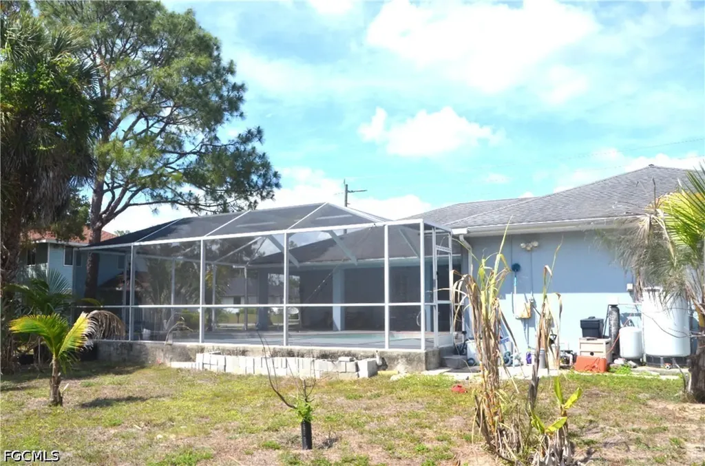 5005 28th Street SW Lehigh Acres FL 33973
