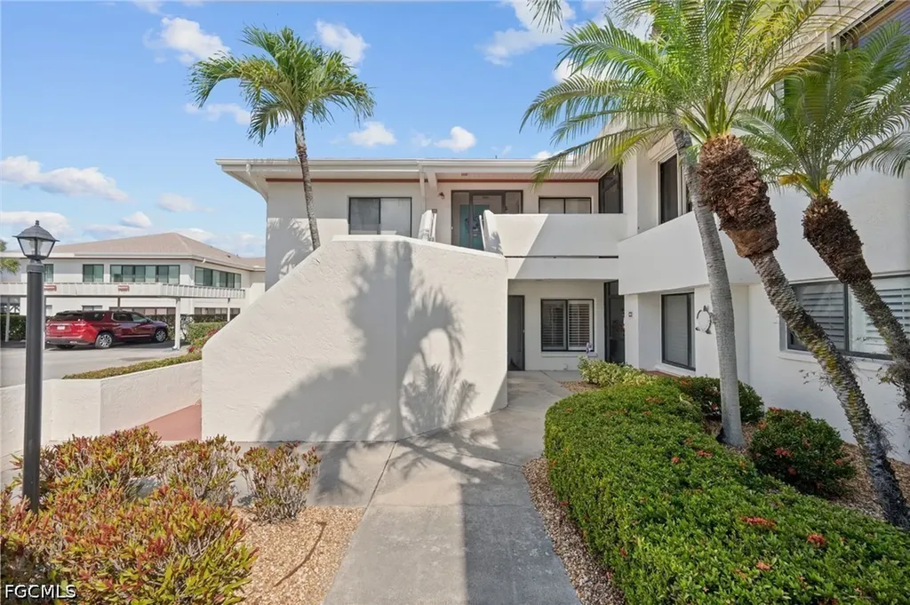 1784 Augusta Drive Fort Myers FL 33907
