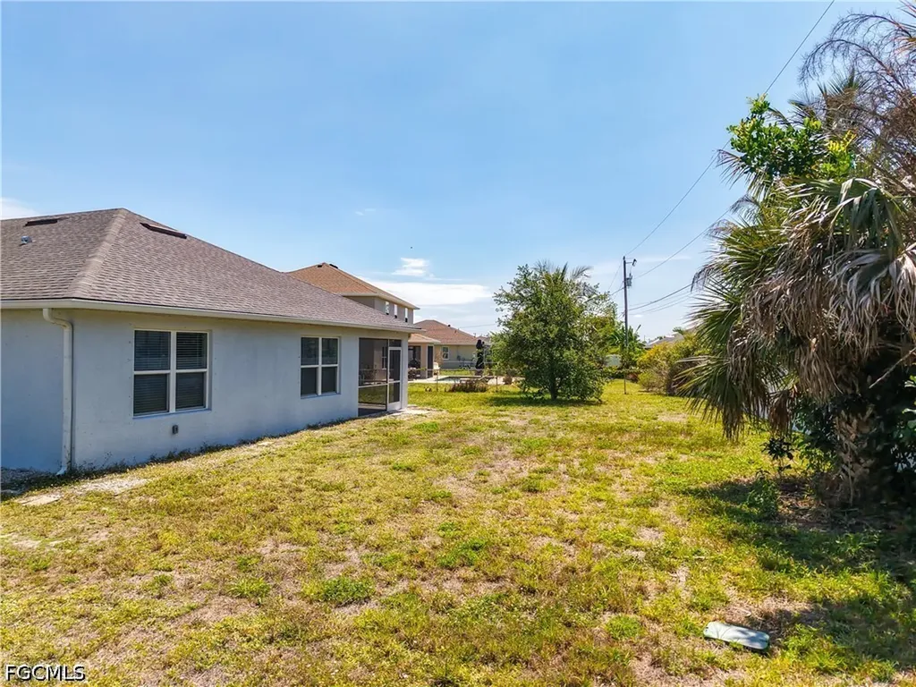 330 SW 31st Street Cape Coral FL 33914