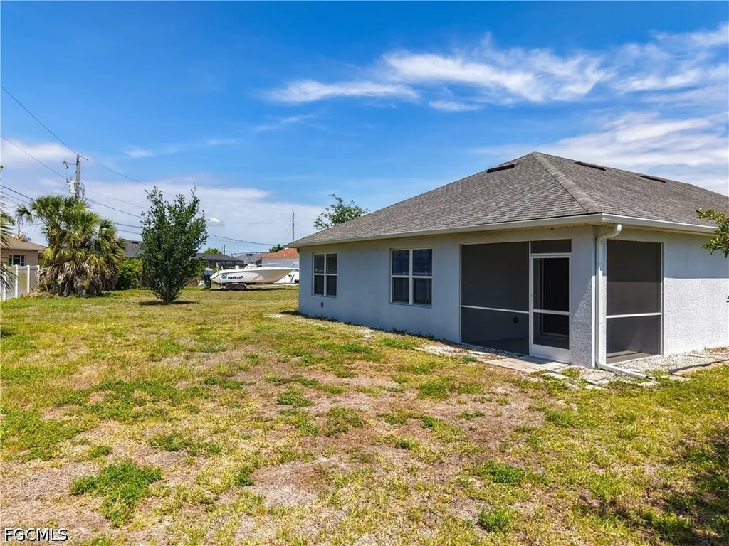 330 SW 31st Street Cape Coral FL 33914