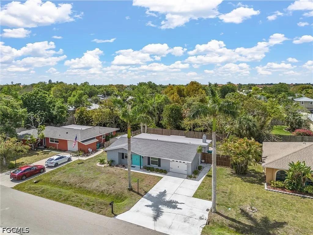 776 Entrada Drive S Fort Myers FL 33919