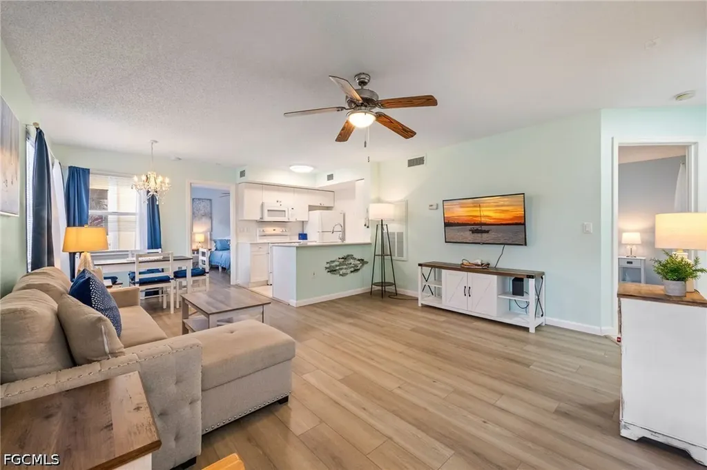 12591 Equestrian Circle Fort Myers FL 33907