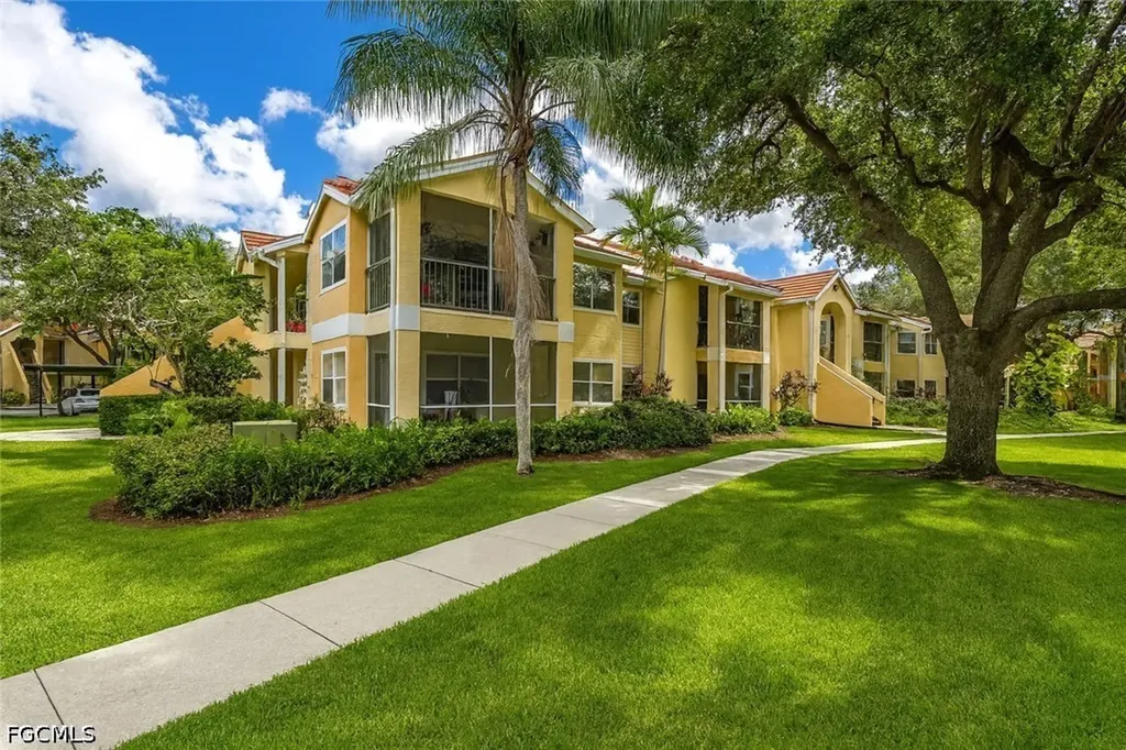 12581 Equestrian Circle Fort Myers FL 33907