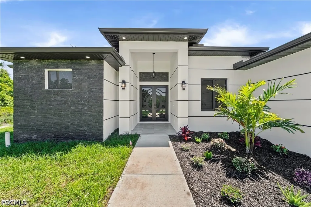 3621 4th Street W Lehigh Acres FL 33971