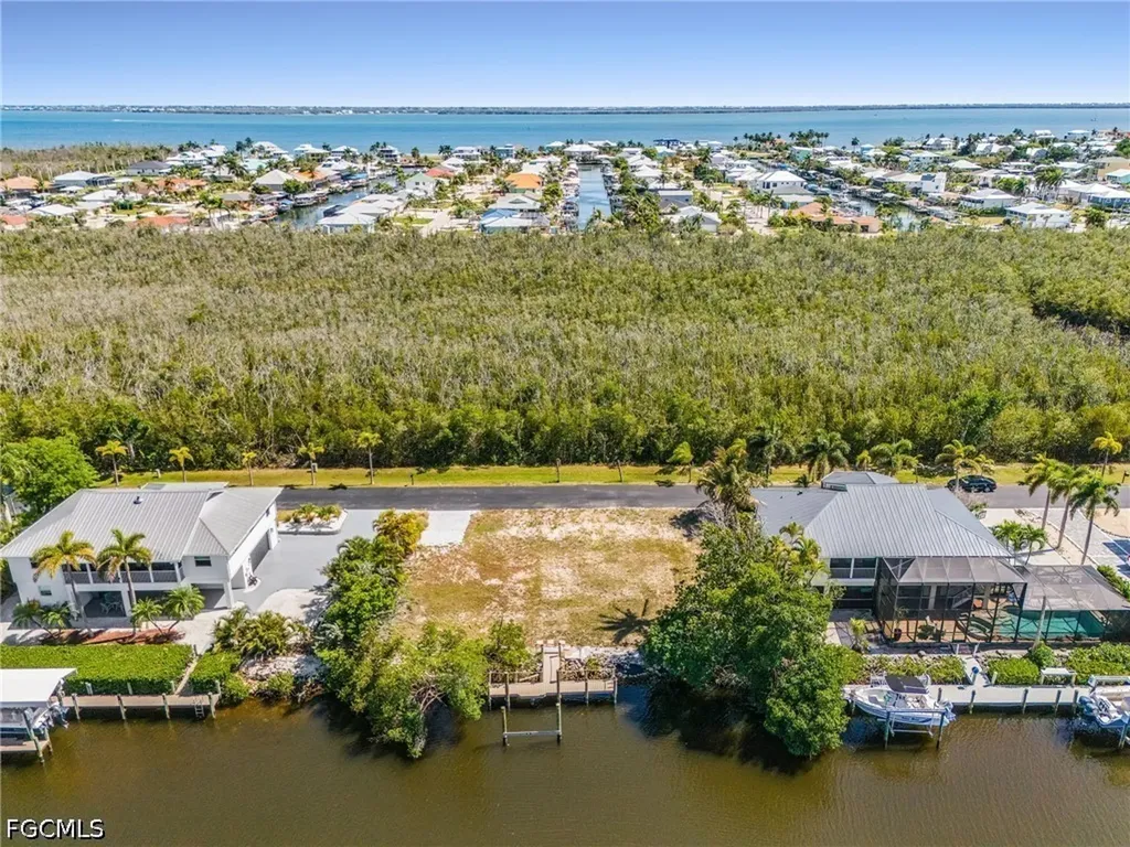 2936 Buttonwood Key Court St. James City FL 33956