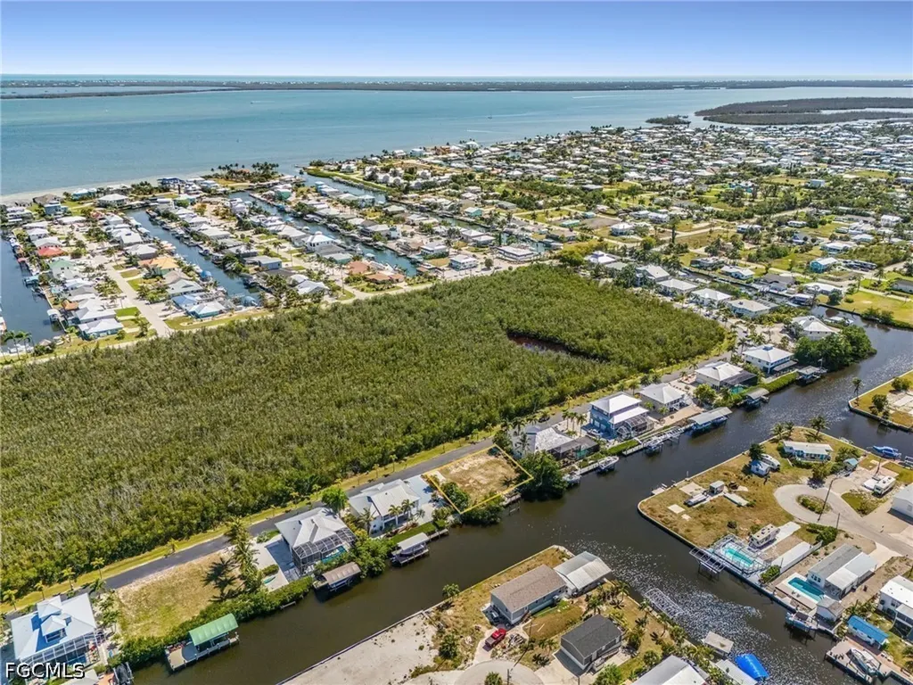 2936 Buttonwood Key Court St. James City FL 33956