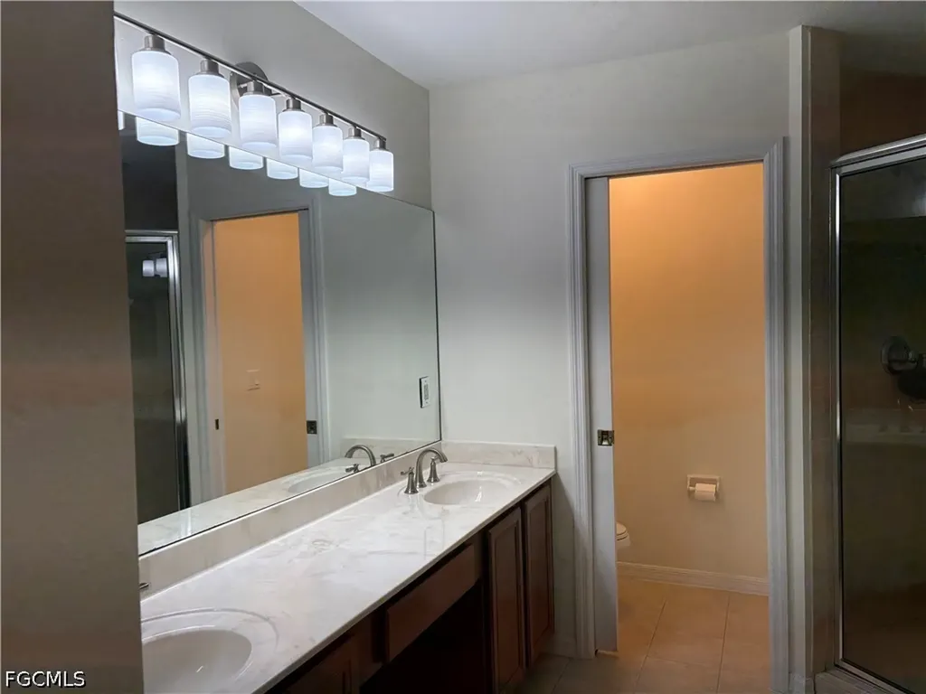 2448 Laurentina Lane Cape Coral FL 33909