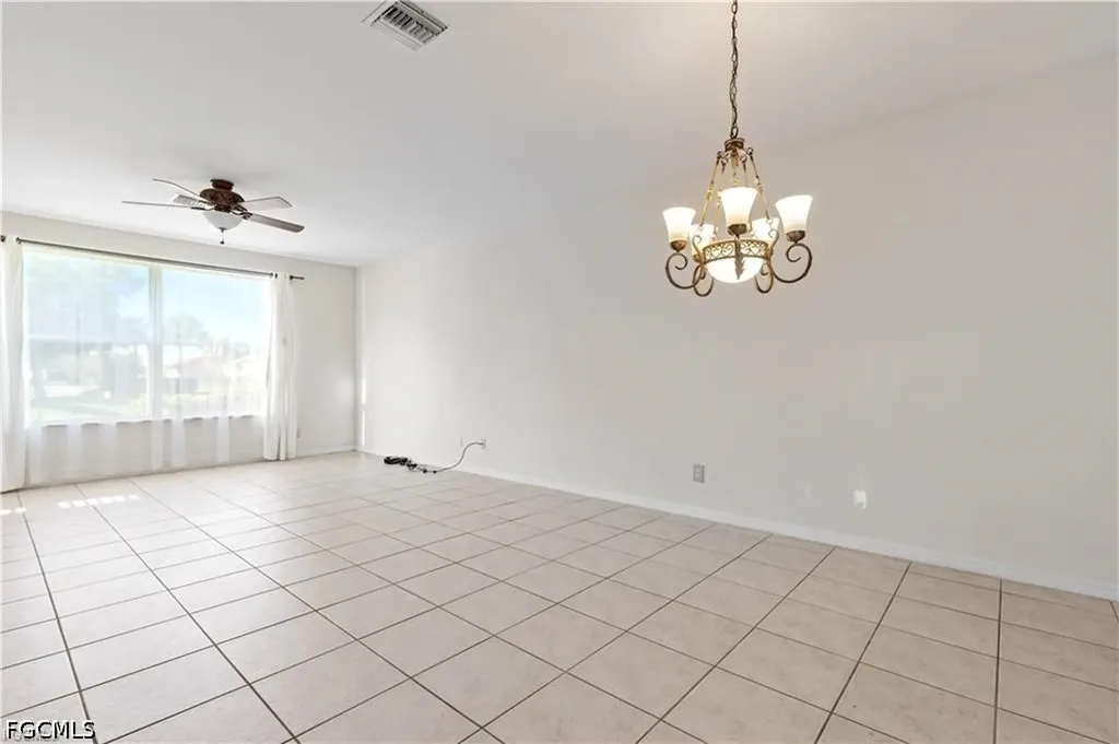 2448 Laurentina Lane Cape Coral FL 33909
