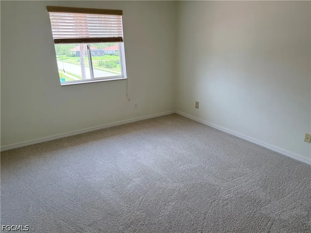 2448 Laurentina Lane Cape Coral FL 33909
