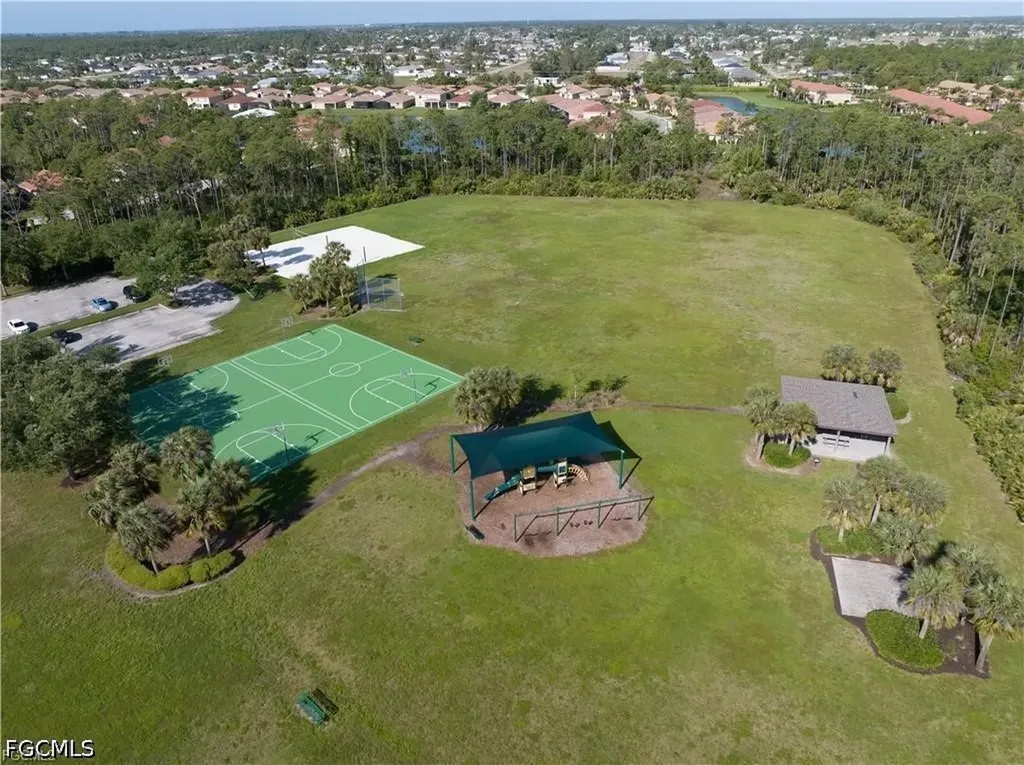 2448 Laurentina Lane Cape Coral FL 33909