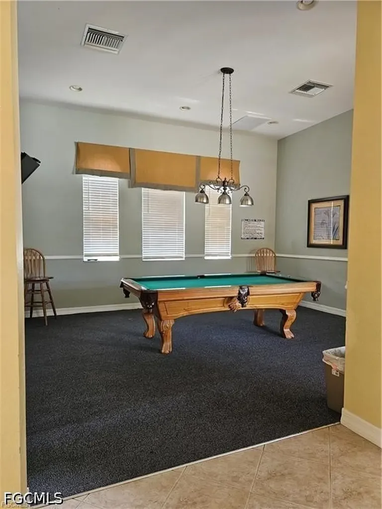 2448 Laurentina Lane Cape Coral FL 33909