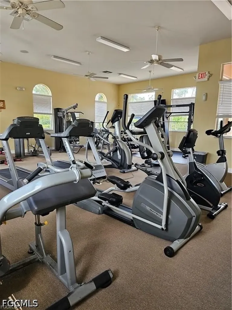 2448 Laurentina Lane Cape Coral FL 33909