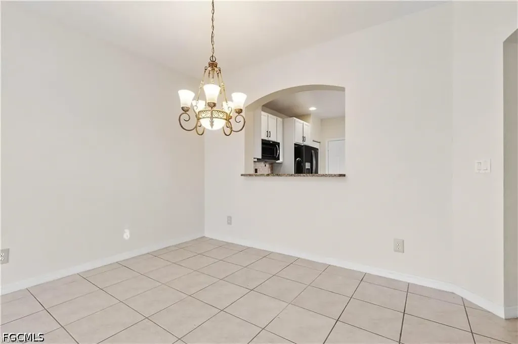 2448 Laurentina Lane Cape Coral FL 33909