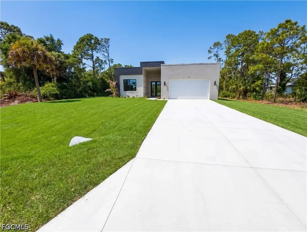 728 Crestline Avenue S Lehigh Acres FL 33974