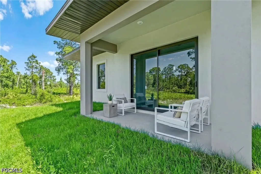 728 Crestline Avenue S Lehigh Acres FL 33974