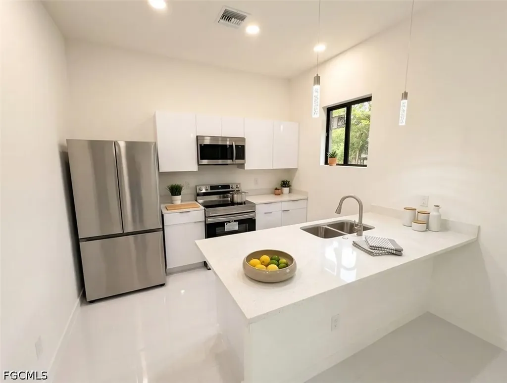 728 Crestline Avenue S Lehigh Acres FL 33974