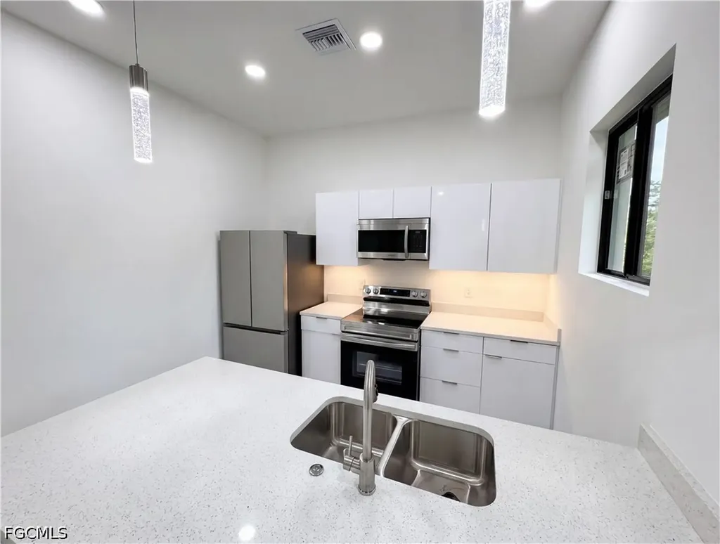 728 Crestline Avenue S Lehigh Acres FL 33974
