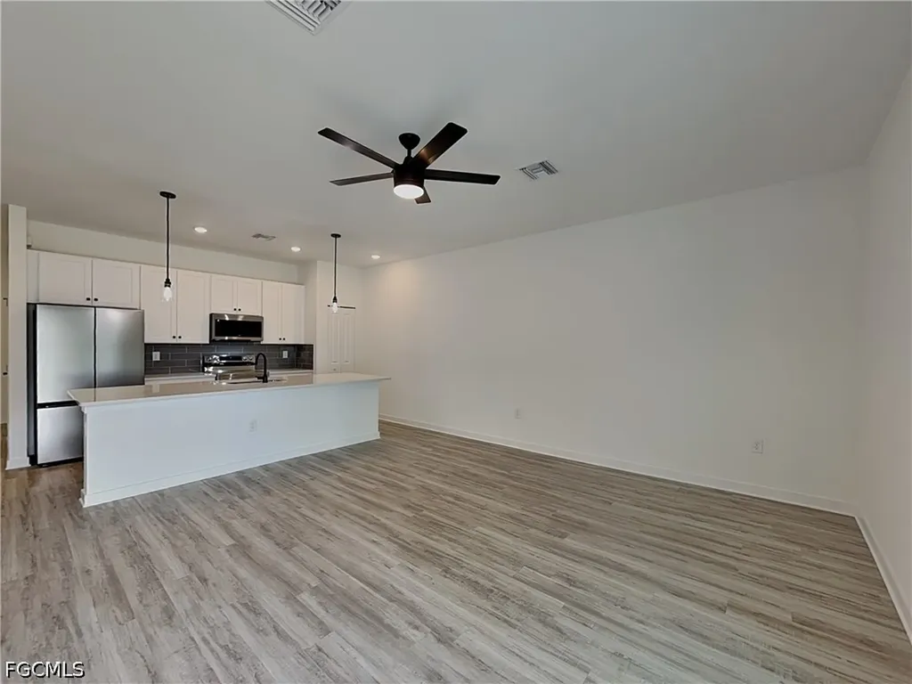 2208-2210 Wayne Avenue S Lehigh Acres FL 33973