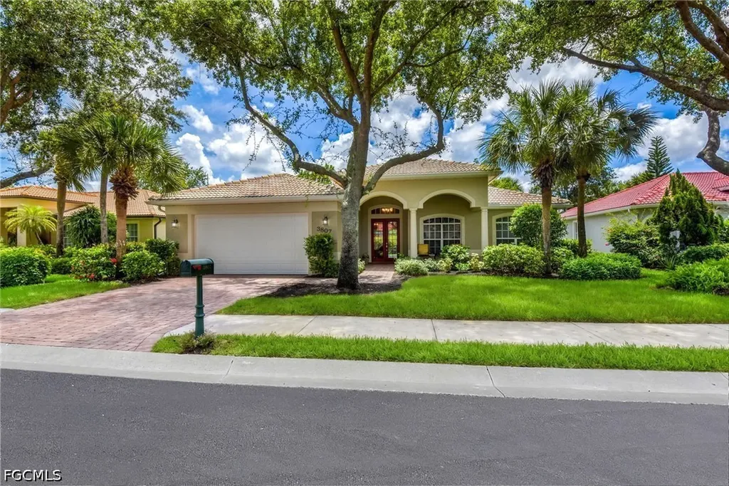Naples FL, 3807 Recreation Lane