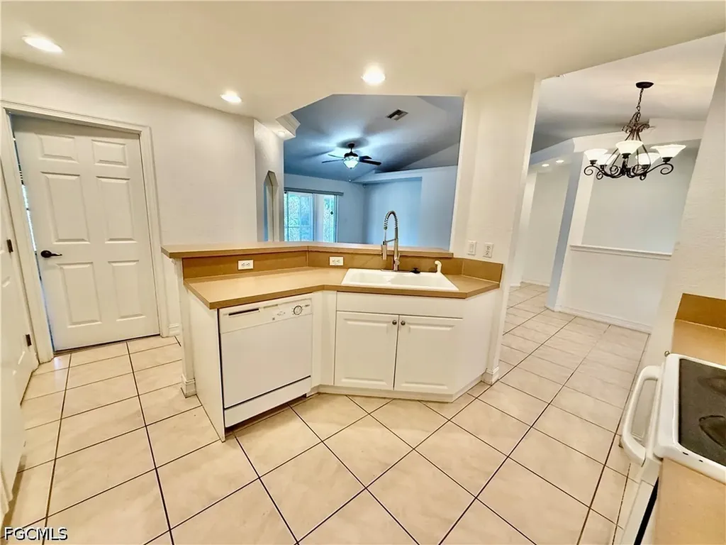 103 E 11th Street Lehigh Acres FL 33972