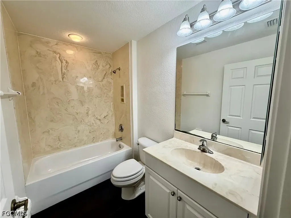103 E 11th Street Lehigh Acres FL 33972