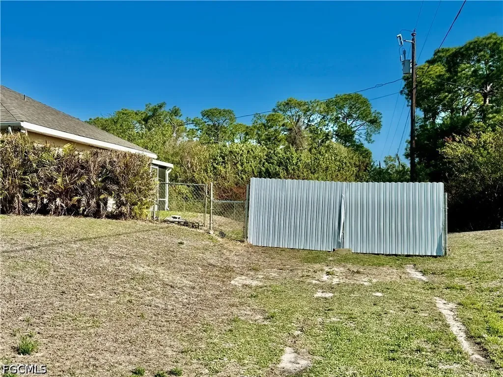 103 E 11th Street Lehigh Acres FL 33972